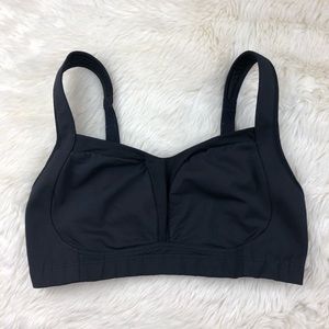Lululemon Black Bra with back closure